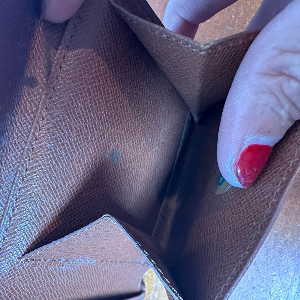 Louis Vuitton Monogram Portefeuille
Marco Bifold Wallet - Picture 12 of 12